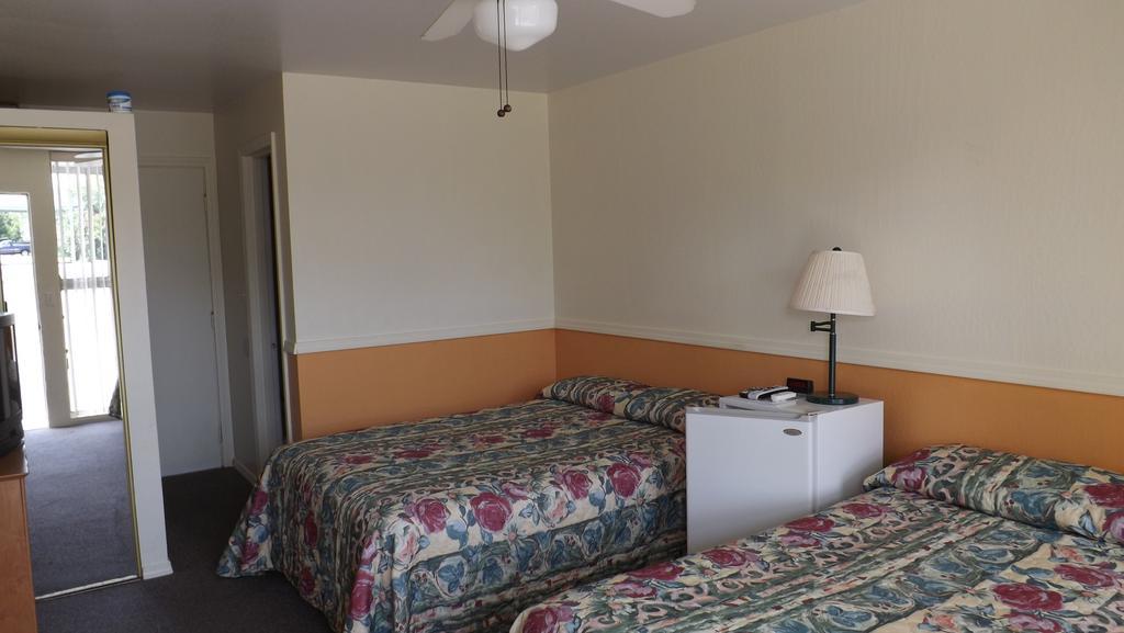 Twin Lakes Inn Bull Shoals ห้อง รูปภาพ