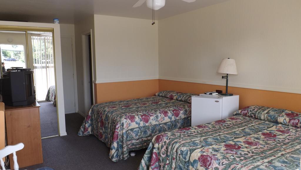 Twin Lakes Inn Bull Shoals ห้อง รูปภาพ