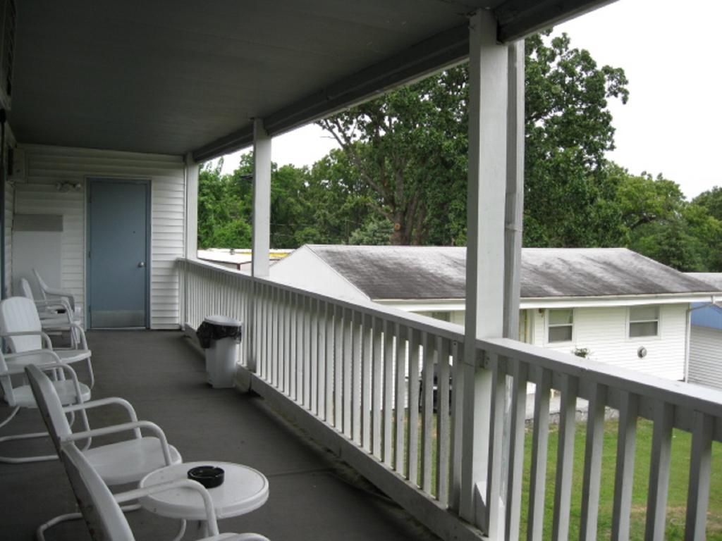 Twin Lakes Inn Bull Shoals ภายนอก รูปภาพ